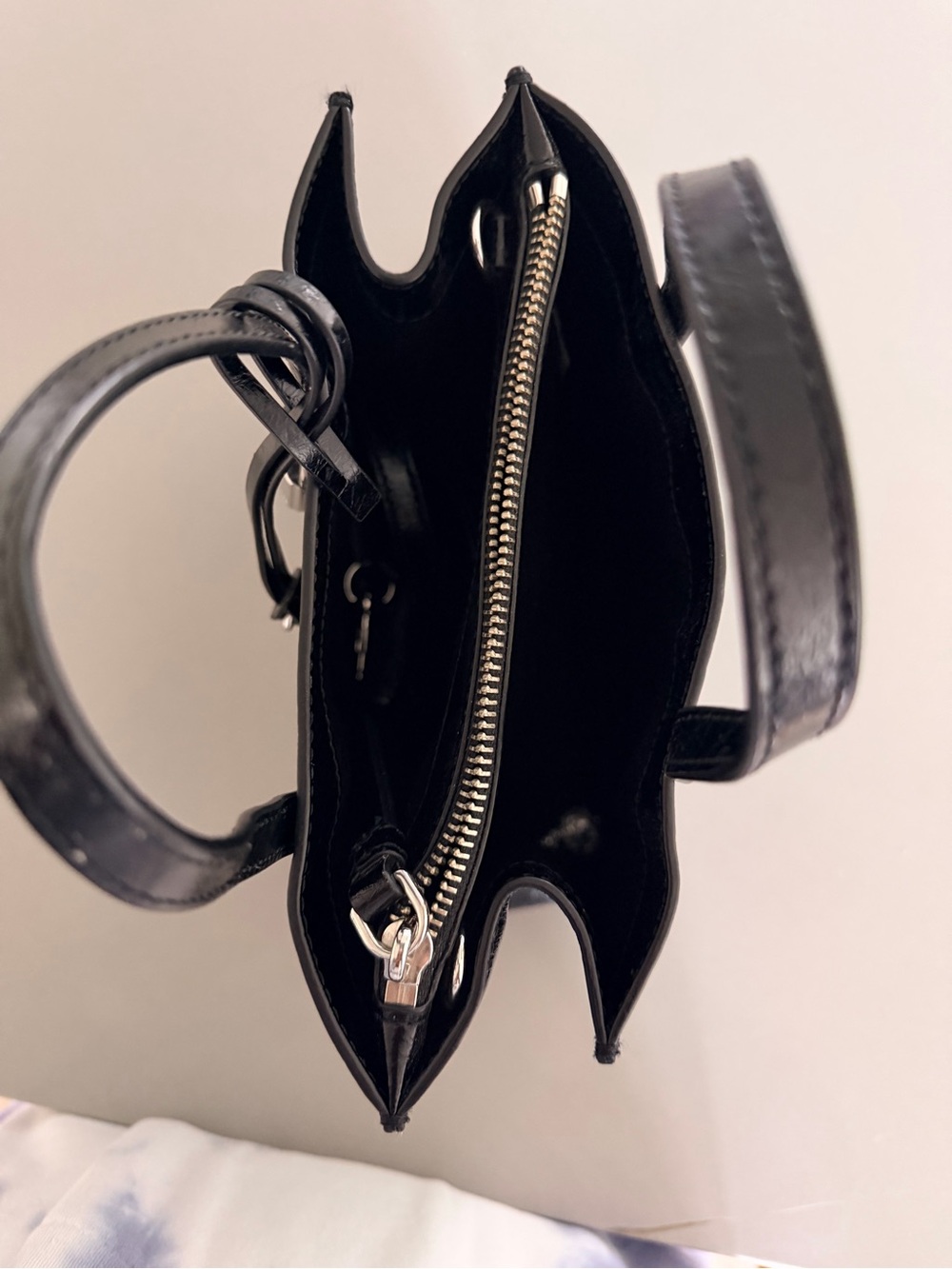 Marc Jacobs Black Patent Leather Cross Body with Eyelet Detail - Picture 2 of 5